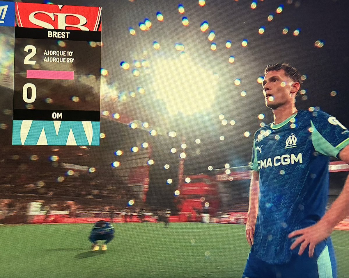 RoiDuChomage2's tweet image. RT @Julien_27LS: LA SESSION VANNE SUR L’OM EST OUVERTE 😂😂😂😂😂😂😂😂😂😂😂😂