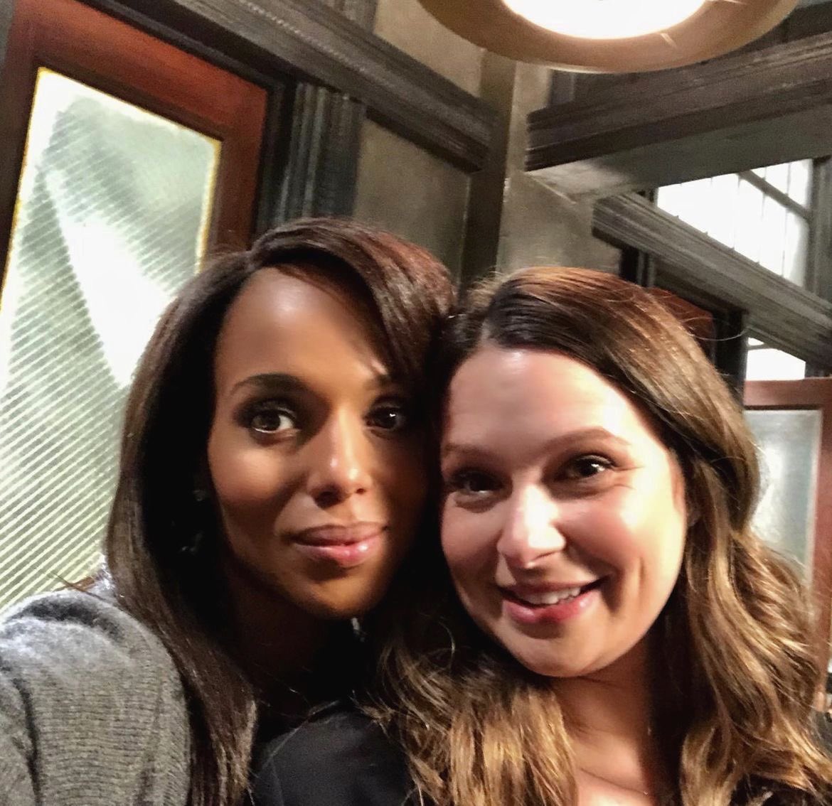 KerryWUpdates's tweet photo. Missing them hours 🥺🥺🖤 #scandalfam https://t.co/DHs7QnbyQm