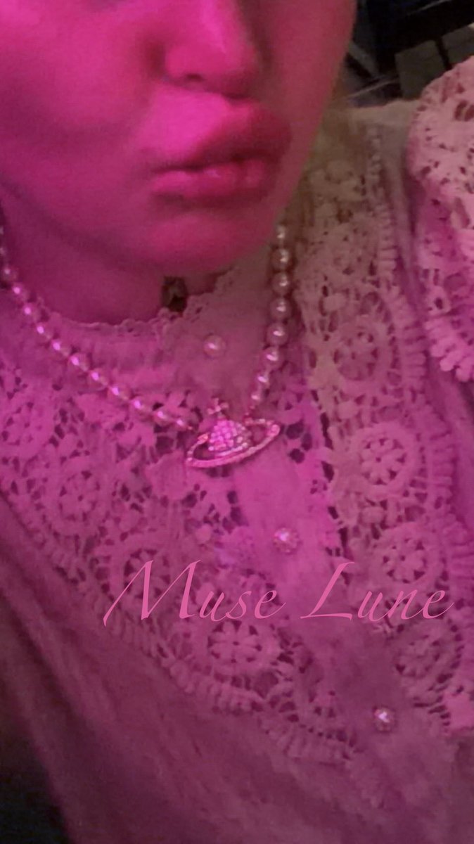MuseLune_Vip's tweet photo. “I don’t chase attention…”
#CurvyBlonde
#GermanGirl 
#MysteryEnergy
#VIPVibes
#NewOnHere
#FYP https://t.co/ZUXdPSA0Vq