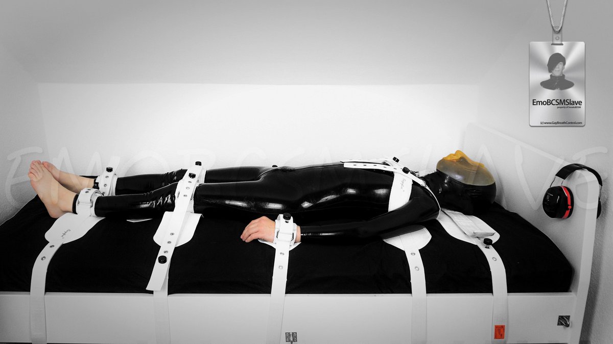 EmoSMSlave's tweet photo. Been on JFF for more than 7 yrs, so asically day one. I know y’all are mainly there for my #breathplay. If you’re a current JFF sub, DM me on JFF. Sending a free download link 4 my BC vids to anyone active rn. 🖤 #gaybreathplay #breathcontrol 
https://t.co/EmuPVFWnlZ https://t.co/dGZMpMEd4r