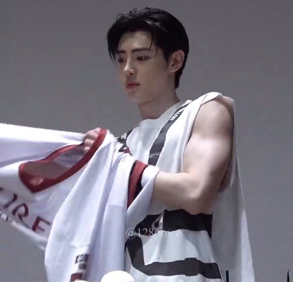 bnnyhoon's tweet image. crazy