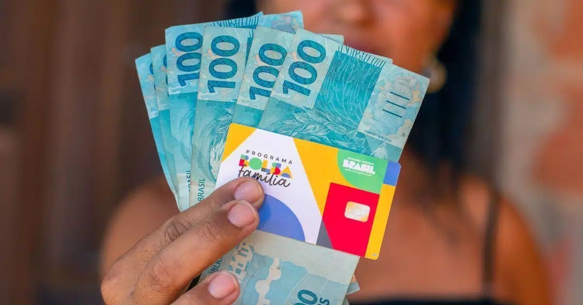 🏘️ 📉  Cidade de Itaubal do Piririm, no Amapá, com cerca de 5,6 mil habitantes, tem 93% da população dependente do Bolsa Família, com apenas 29 trabalhadores com carteira assinada.