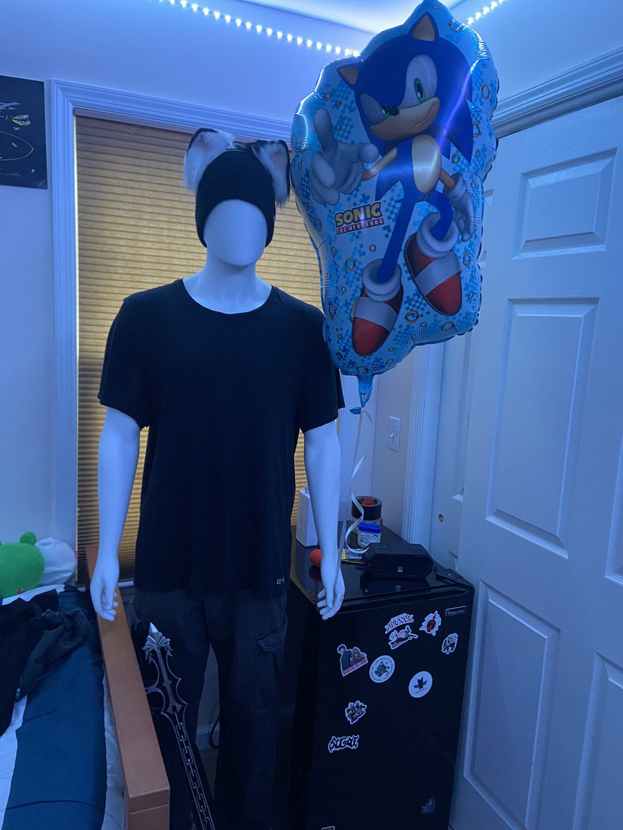 VioletConure tweet media