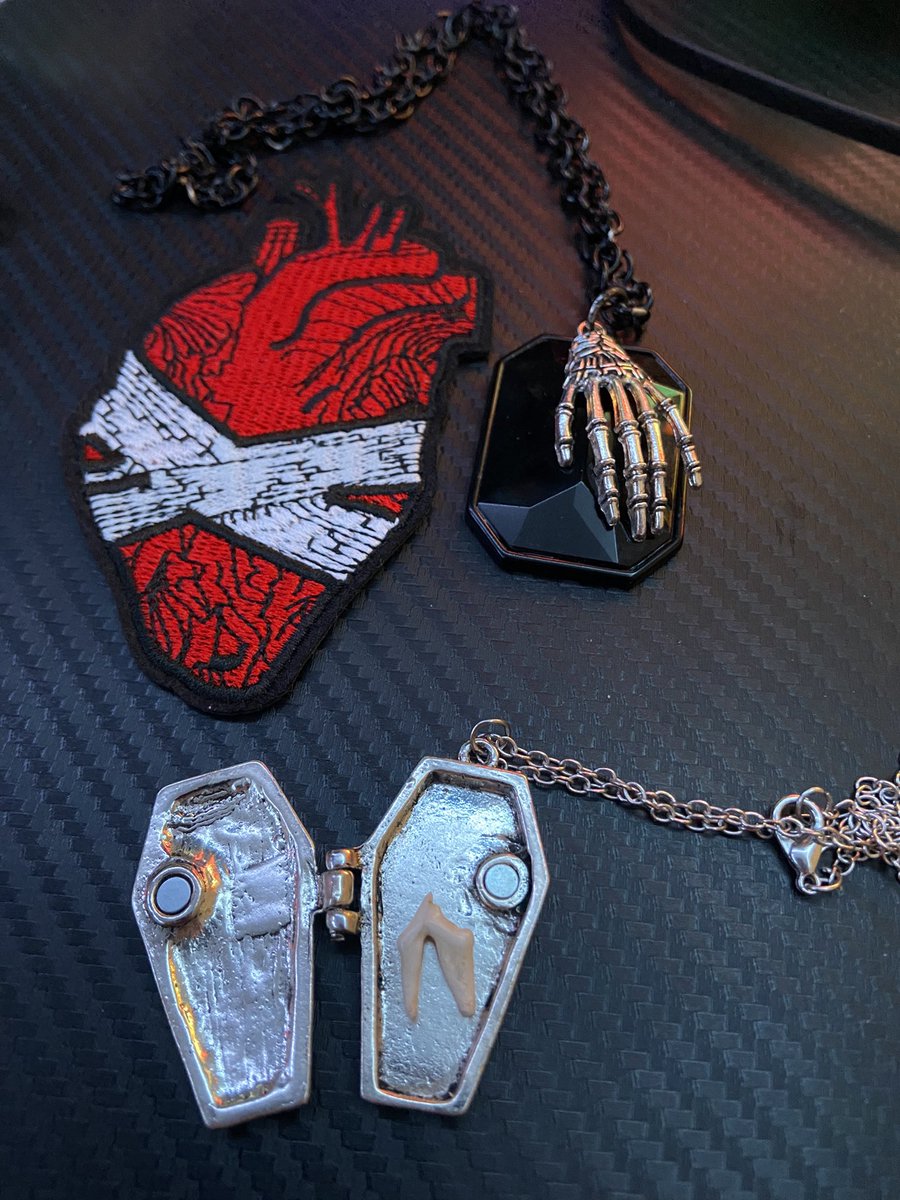 VioletConure tweet media