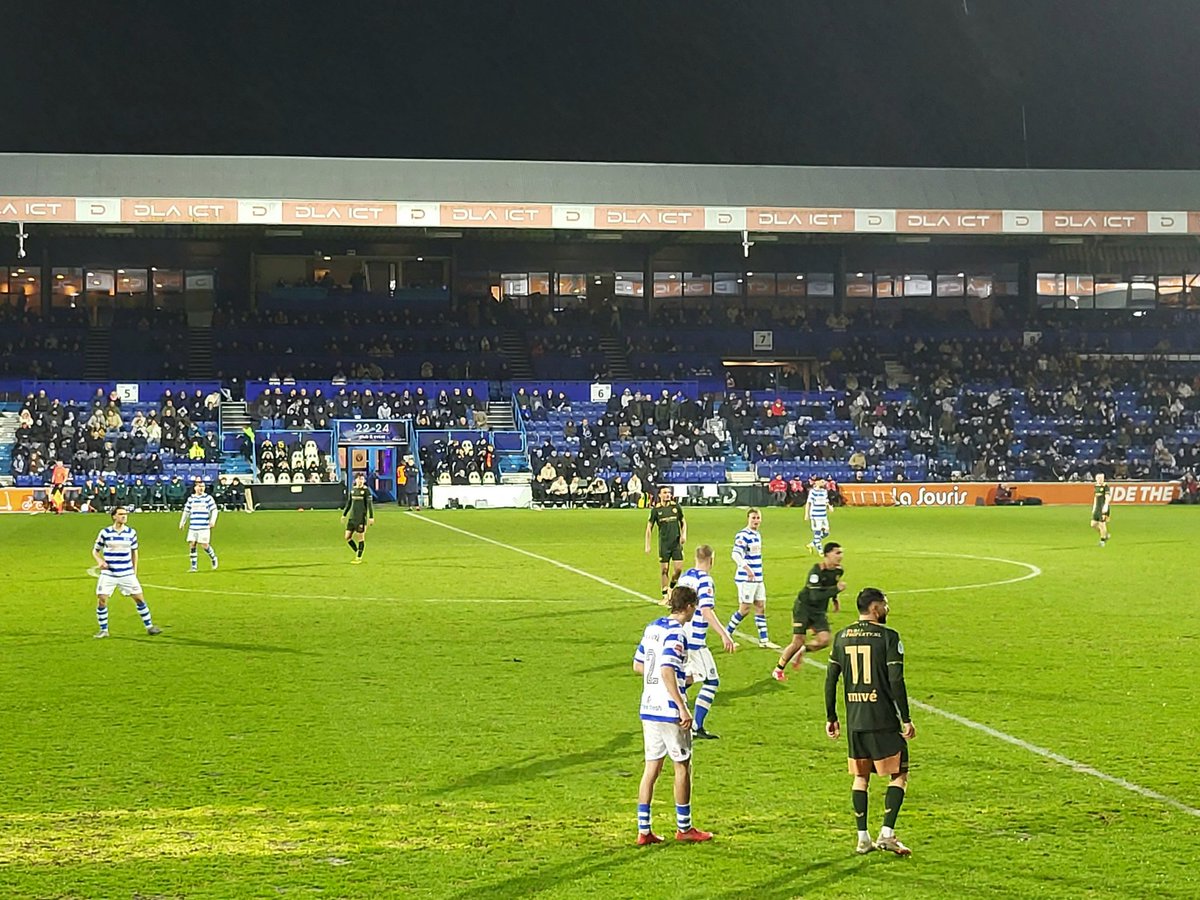 nielsvenus's tweet photo. De Graafschap boekt een minimale zege op Jong FC Utrecht (1-0) en wint de derde wedstrijd op rij π
Stadion De Vijverberg, Doetinchem π
#GRAutr #DeGraafschap #FCUtrecht #groundhopping https://t.co/aHcQgZul03