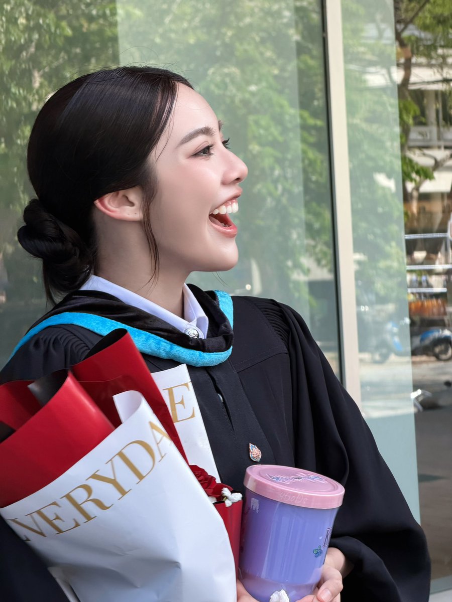 PiFour"4GoDsGL_idol🏳️🌈 tweet media