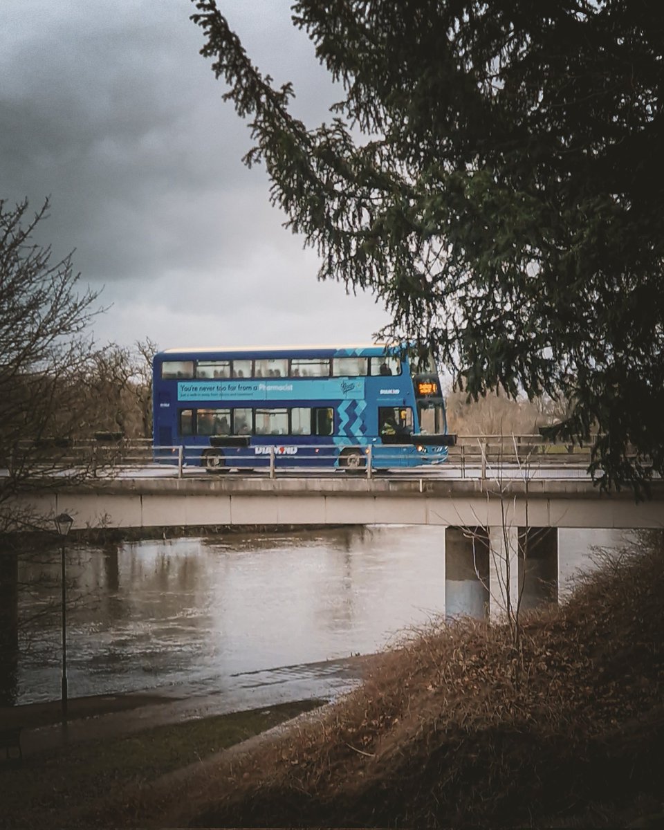 KankaMarcin's tweet photo. Day 118/365
Crossing the grey between places a quiet journey over winter water.
#365challenge #365project #streetphotography #urbanmood #moodytones #busjourney #everydaymoments #winterlight https://t.co/TMV3iyMp3X