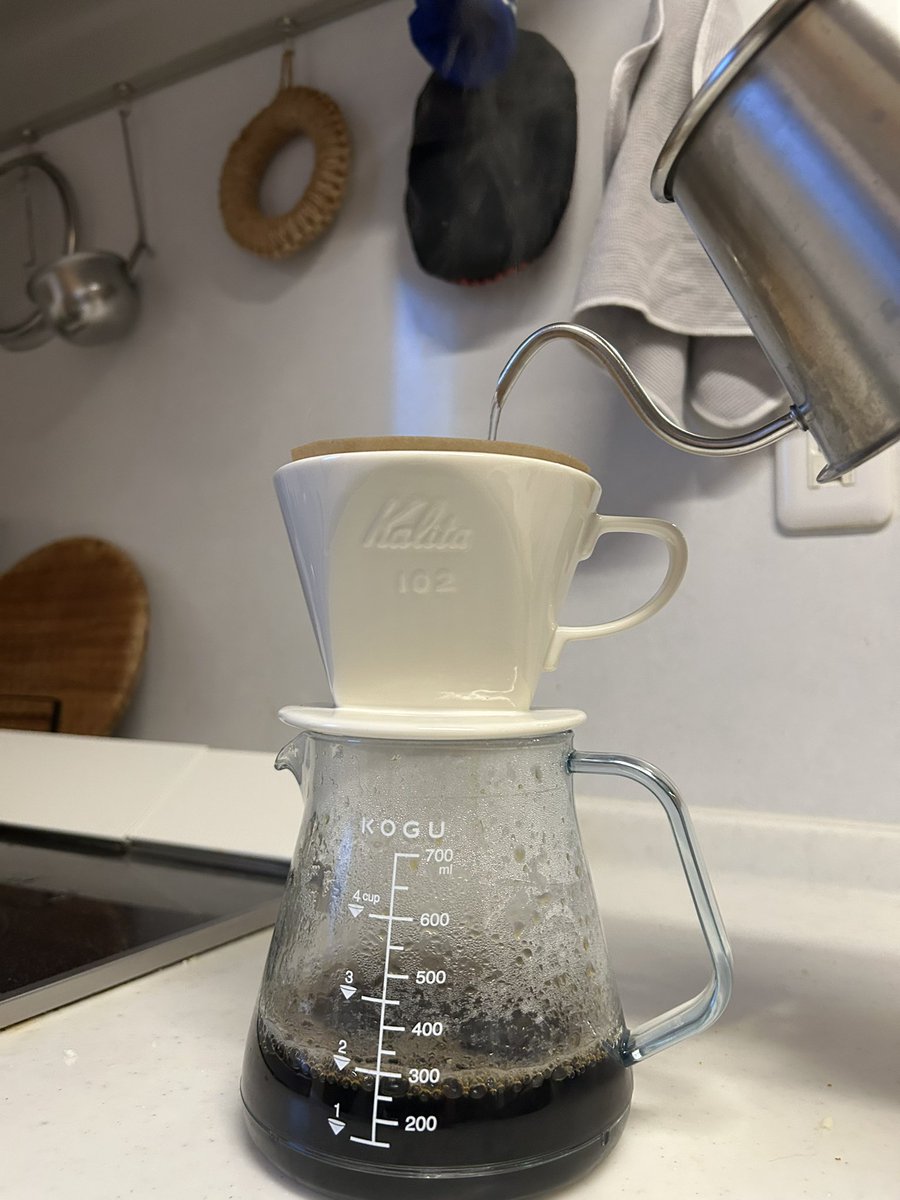 Ryusdqd's tweet photo. 朝からコーヒー時間⏳ゆっくりした時間を過ごします☕︎
#コーヒー
#山本コーヒー
#KOGU
#カリタ https://t.co/IQdXCCKBlf
