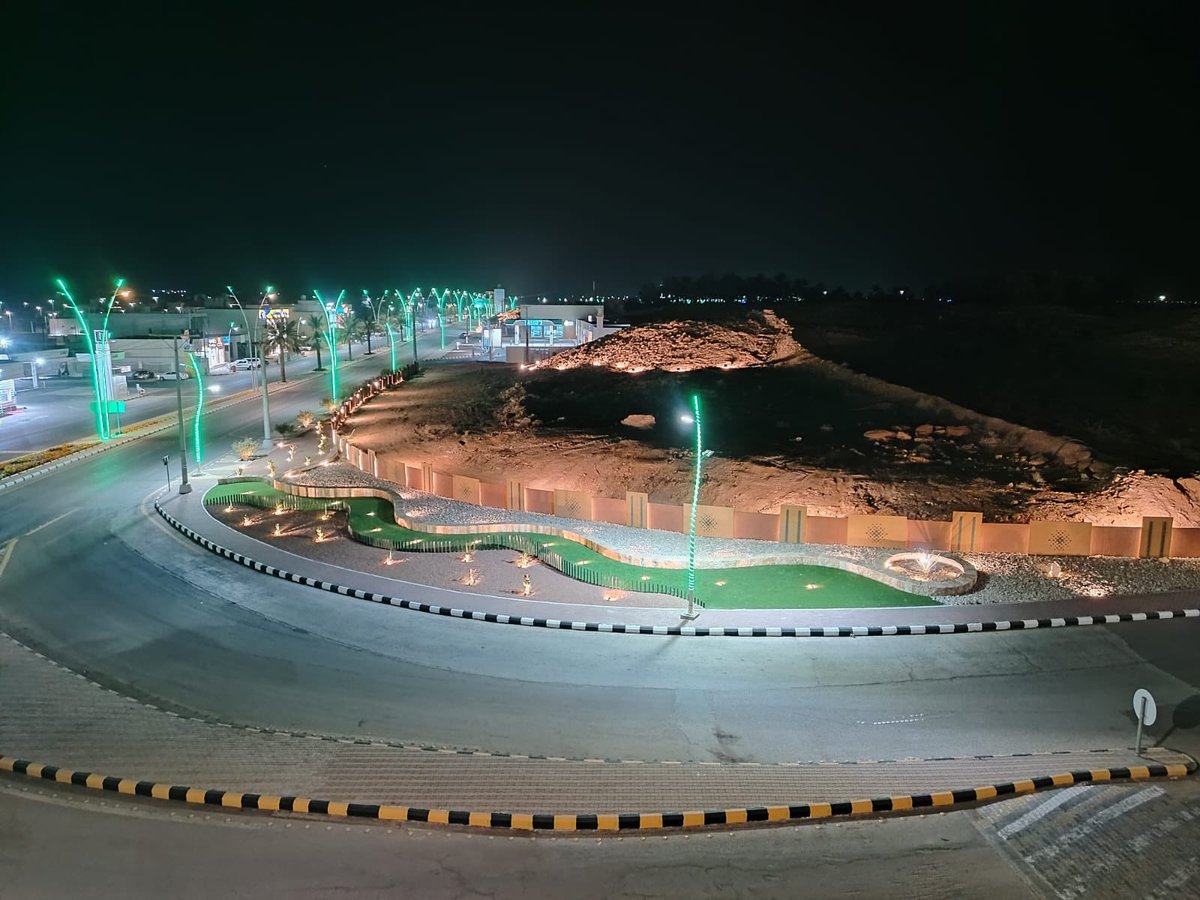 🇸🇦 

بهوية وطنية تعبّر عن الاعتزاز والأصالة، أنهت #بلدية_محافظة_عيون_الجواء استعداداتها للاحتفاء بـ #يوم_التأسيس، من خلال تزيين الميادين والطرق وإبراز مظاهر الفخر بتاريخ وطنٍ ممتد الجذور.

#يوم_بدينا_1727
#امانة_منطقة_القصيم