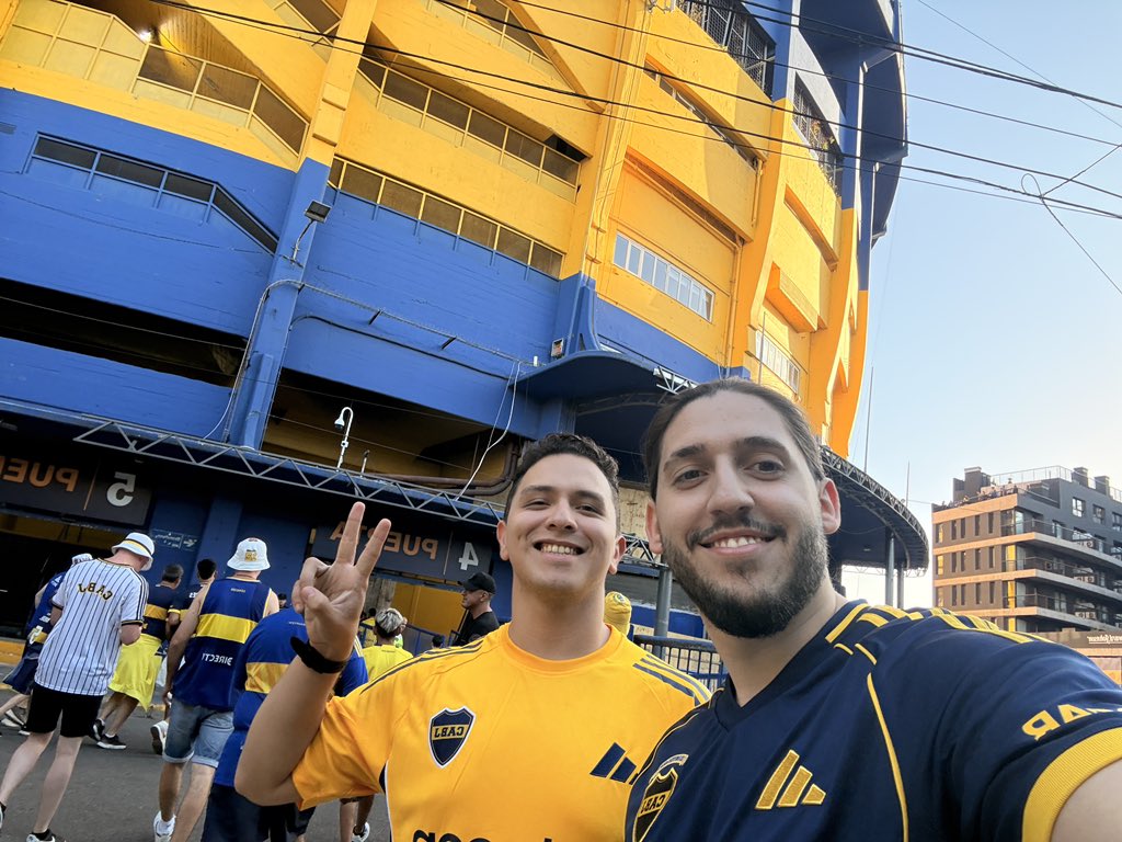 tomasyellow46's tweet photo. #tufotobetsson bocaaaa https://t.co/MPU2EzK4Ir