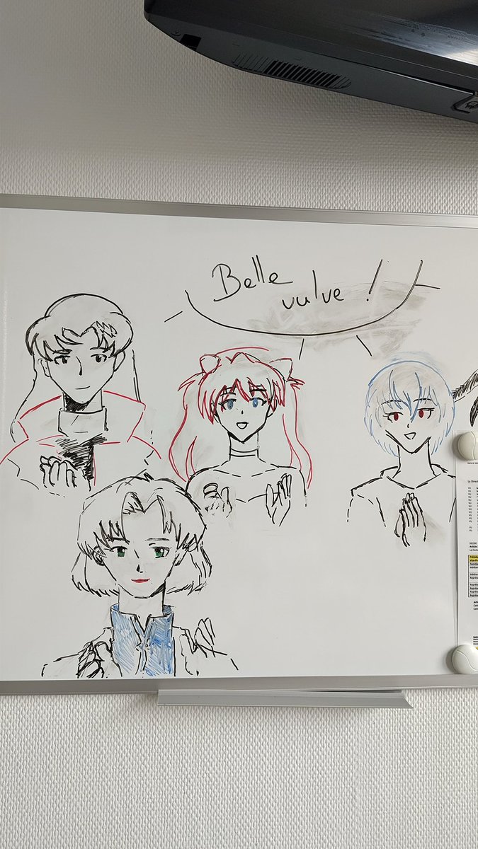 Dernier round.

C'était marrant mais je surveille les infirmières qui ont dit qu'elles n'aimaient pas Pen Pen 👁️👁️