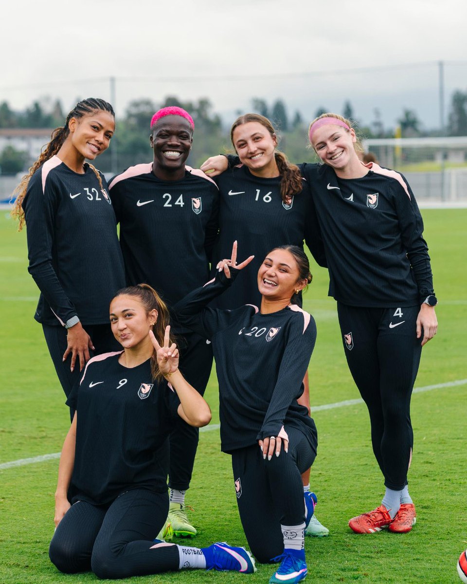 Friday Mood 😄😄 ✌️