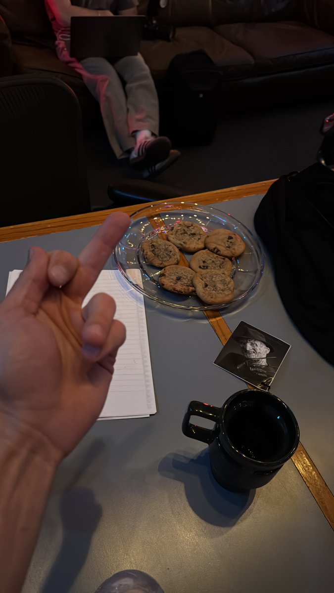 Dustin Lynch tweet media