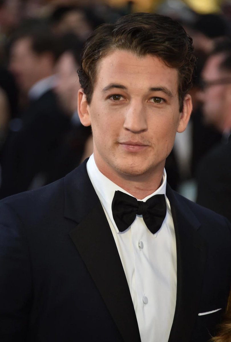 sitepopmais's tweet image. Miles Teller celebra hoje 39 anos! Parabéns! 🎈🎉