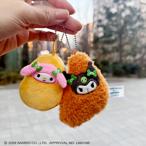 マイメロディとクロミの マスコットセット 各1,200円 📣店頭販売中
