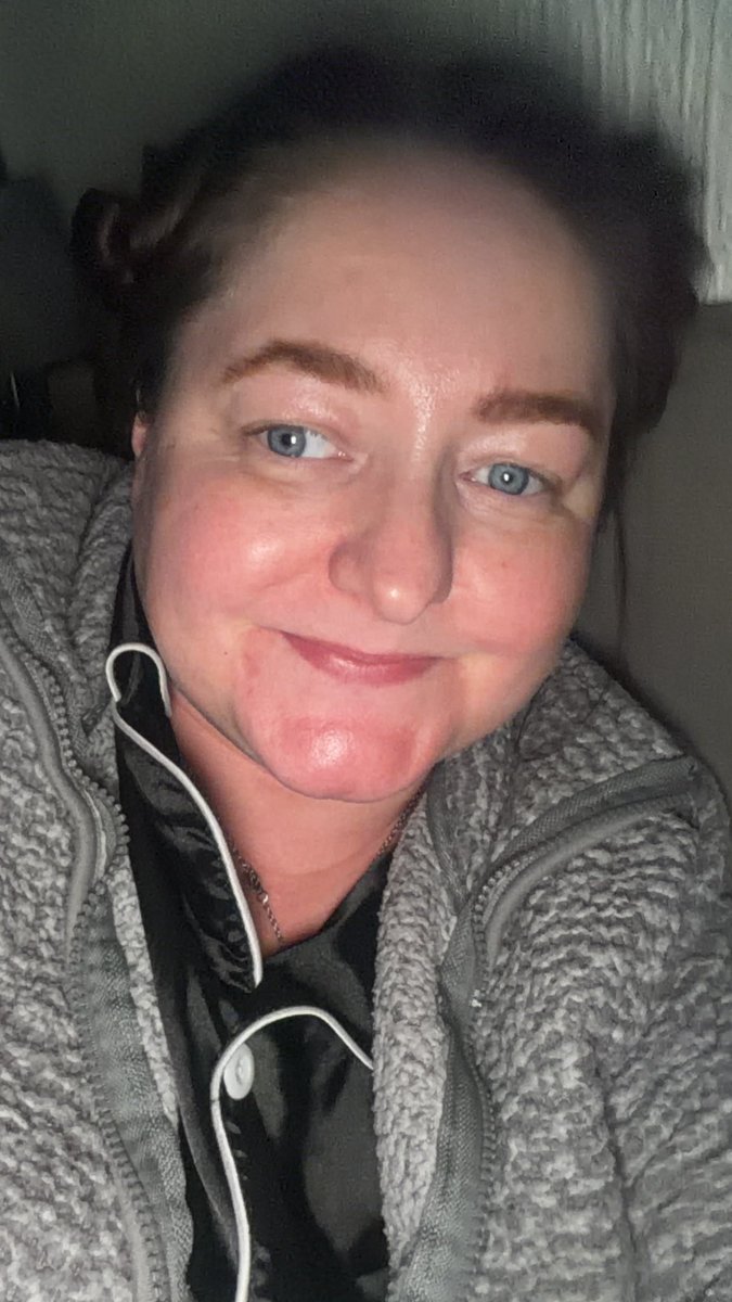 stacemcw's tweet image. Pin curls for my night out tomorrow with my girls. 

#excited ❤️