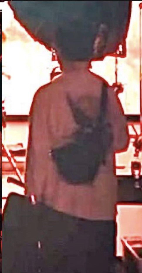 otbrryyy's tweet image. i know i’m not going crazy i know a styles when i see one