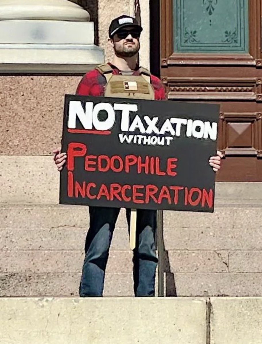 <a href="/WhiteHouse/">The White House</a>