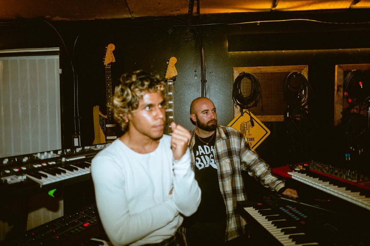 Inner Wave tweet media