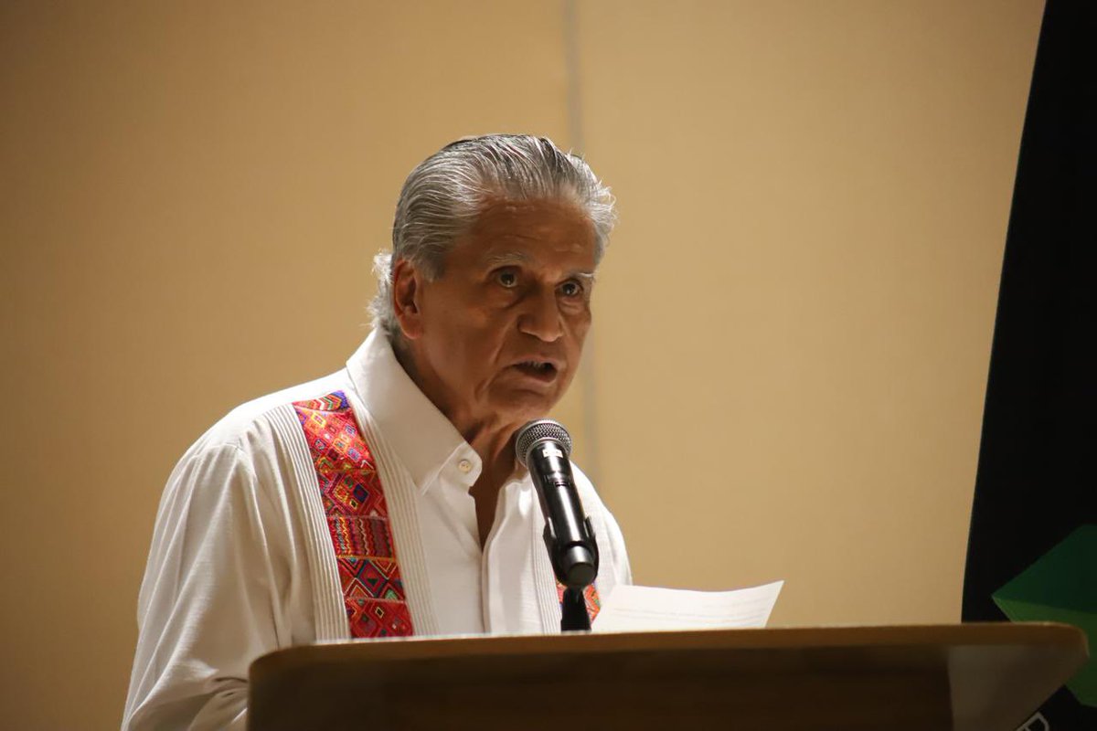 Iván Escalante tweet media