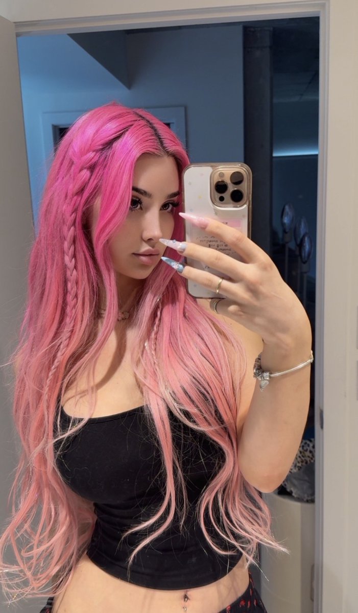 missy 🧸 tweet media