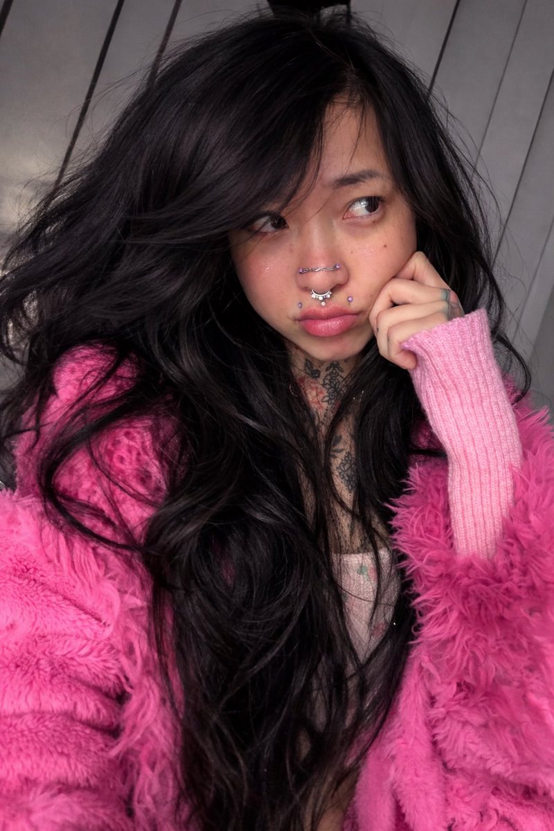 🎀 a knee meow 🎀 FREE OF tweet media