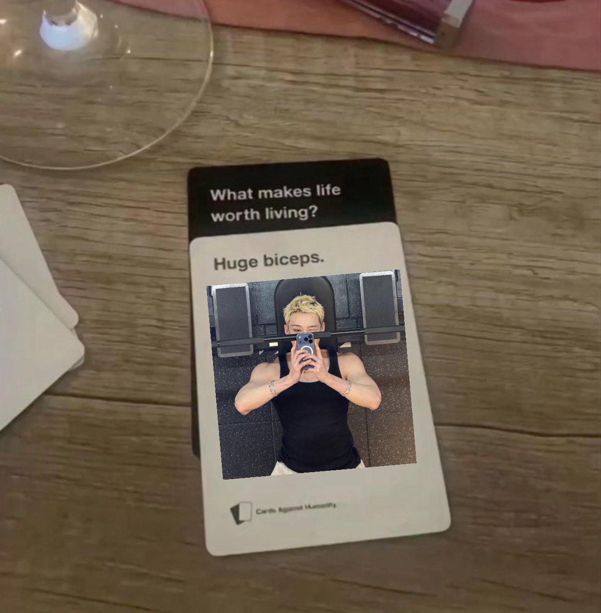 CHANSRO0M's tweet image. game night