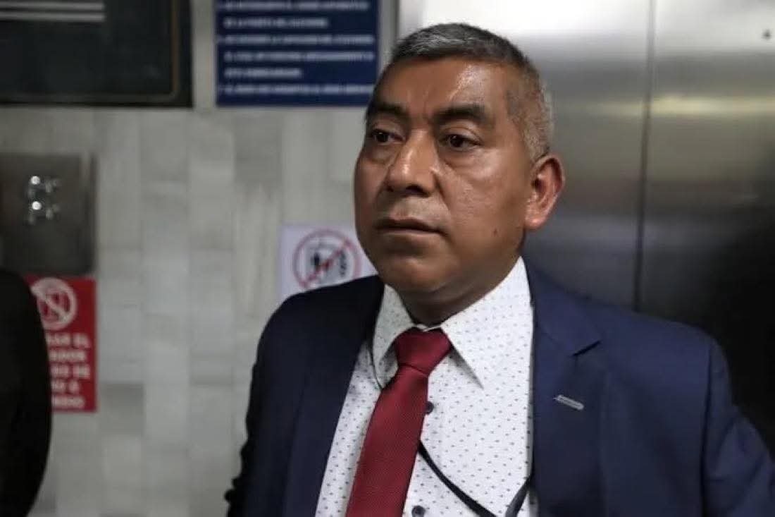 🚨🚨ALERTA🚨🚨🚨

Se confirma el primer therian en Guatemala, responde al nombre de “el chucho del pueblo”, se llama Rafael Curruchiche <a href="/jose_cucul86695/">Rafael Curruchiche</a>, <a href="/FECI_MP/">Rafael Curruchiche</a>