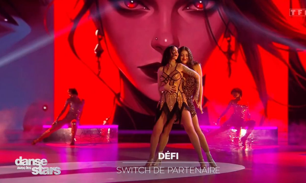 momofatdogs's tweet photo. "C'était pas la même chose du tout... Mais j'ai beaucoup aimé" TU M'ETONNES BARBARA #DALS https://t.co/8ODBACPeTw