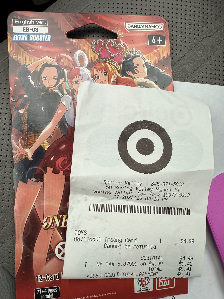 Cisco593's tweet photo. @AndyCollectz Scalpers make it difficult even when you find some stock.
They only allowing one per person
Sr Perona on my pack GG https://t.co/DU3n2MhGlb