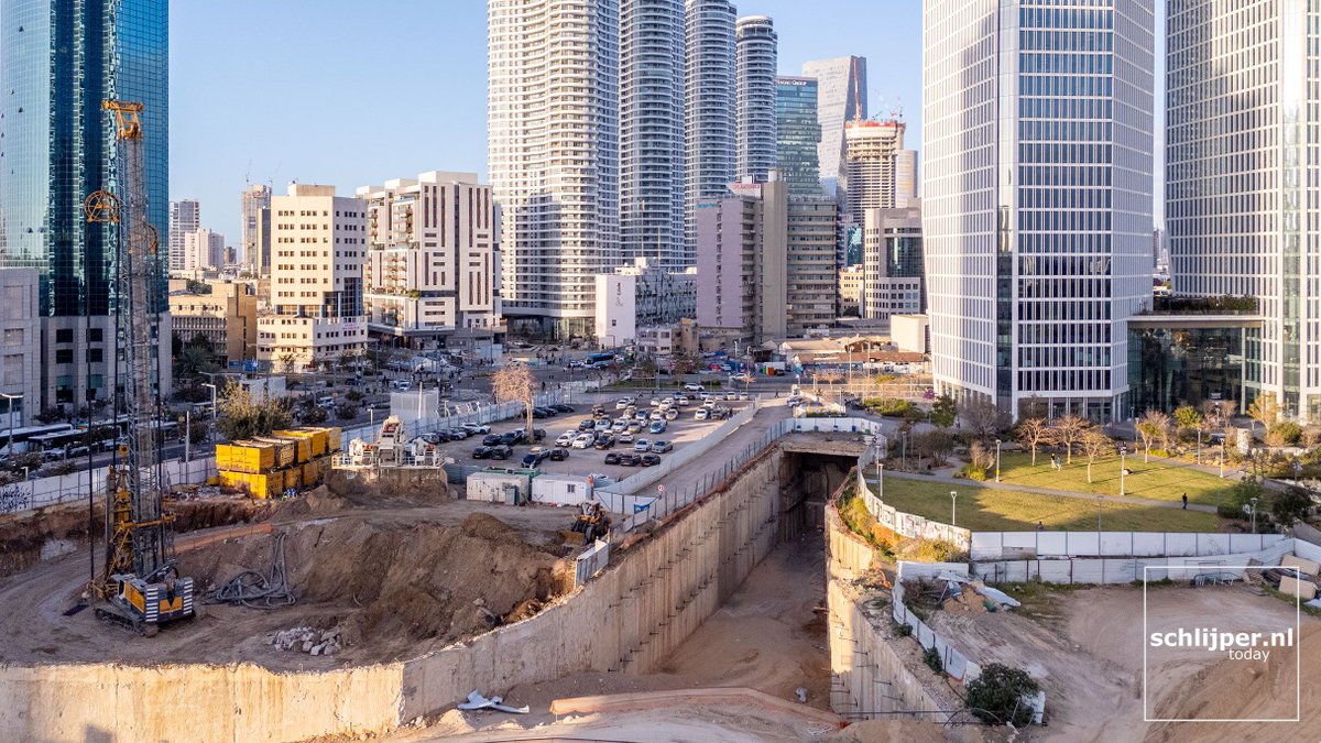 schlijperisrael's tweet image. Carlebach, Menachem Begin, Yitzhak Sadeh 
#constructionTLV #SchlijperAir