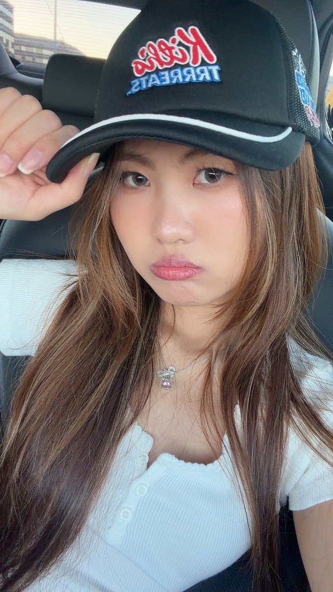 wendy ♡ tweet media