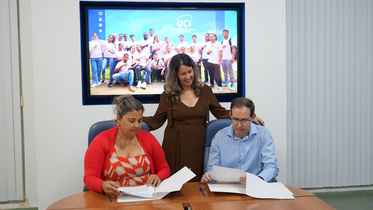 universidad_uci's tweet photo. ✍️ El objetivo principal: la firma de un Convenio de Trabajo con a la Dirección General de Educación de La Lisa, para formalizar el proyecto "https://t.co/A9fzRvCNFa" que inició el pasado lunes como alternativa temporal para los estudios de los piones de la UCI.

#SomosUCI https://t.co/SabkescGRB