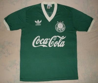 chatopalestra's tweet photo. @karloss19991 Camisas dos anos 70 e 80, revista do clube dos anos 90, jornal Lance! de 1999.

E por aí vai… https://t.co/OXdEiUcxZN