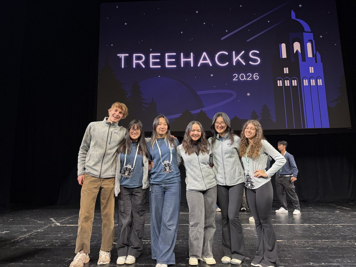 Christina tweet media