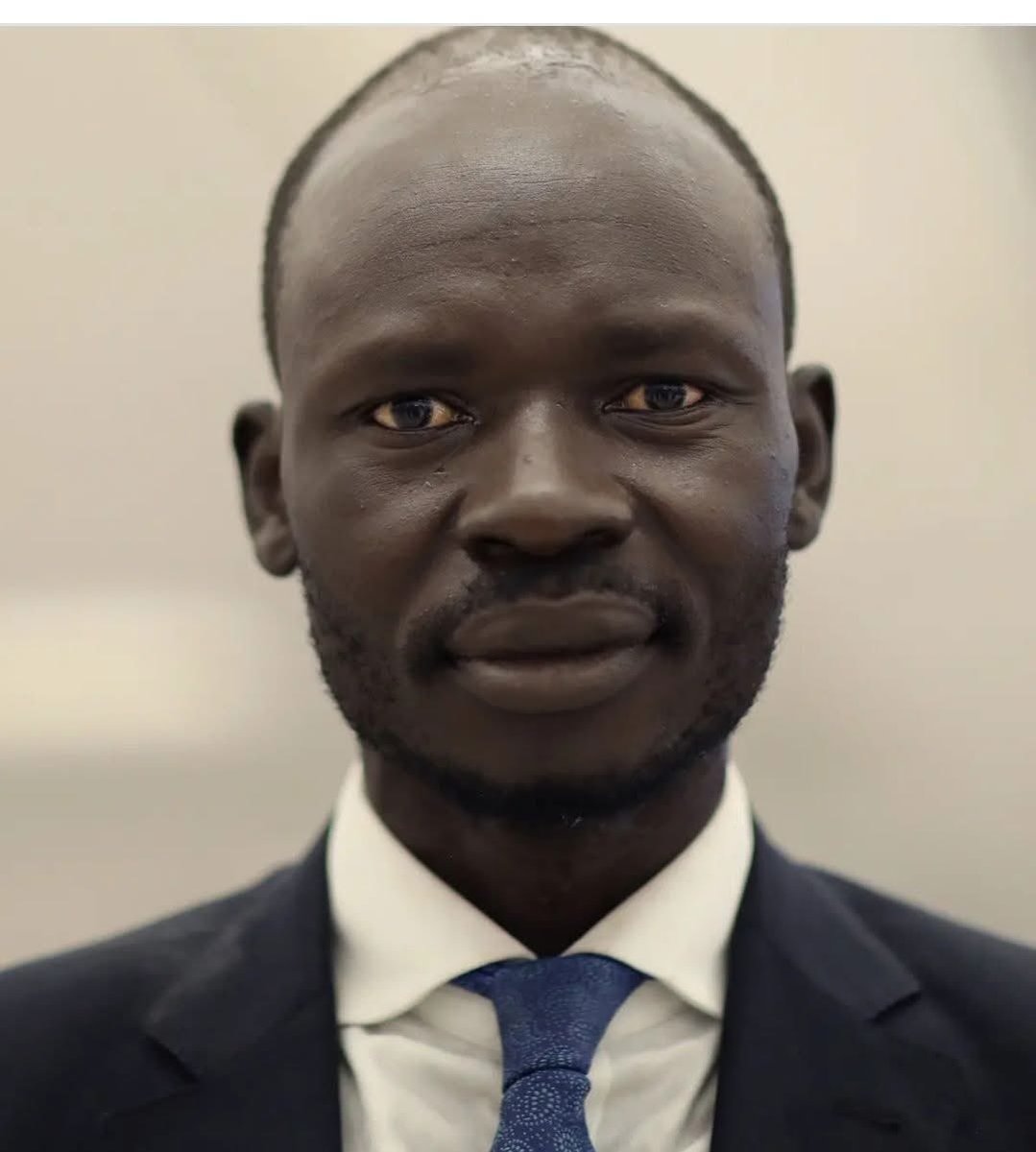“Peter Ajak went to Harvard and University of  Cambridge, but he is not acting so. He was personally shopping for a large cache of weapons in the US to export to South Sudan to  overthrow Kiir, before federal agents who had laid trap nabbed him.

Who does that, especially at a