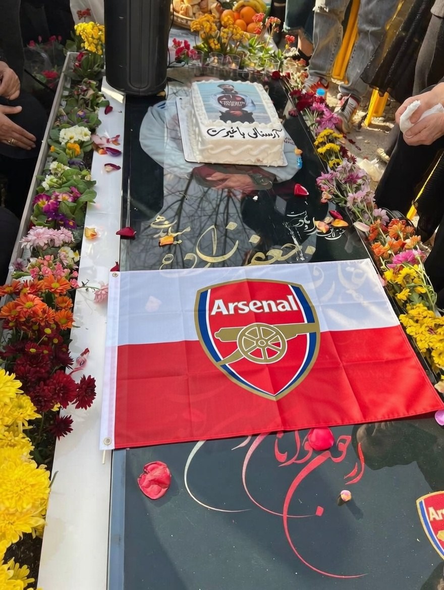 Misagh Arsenal tweet media