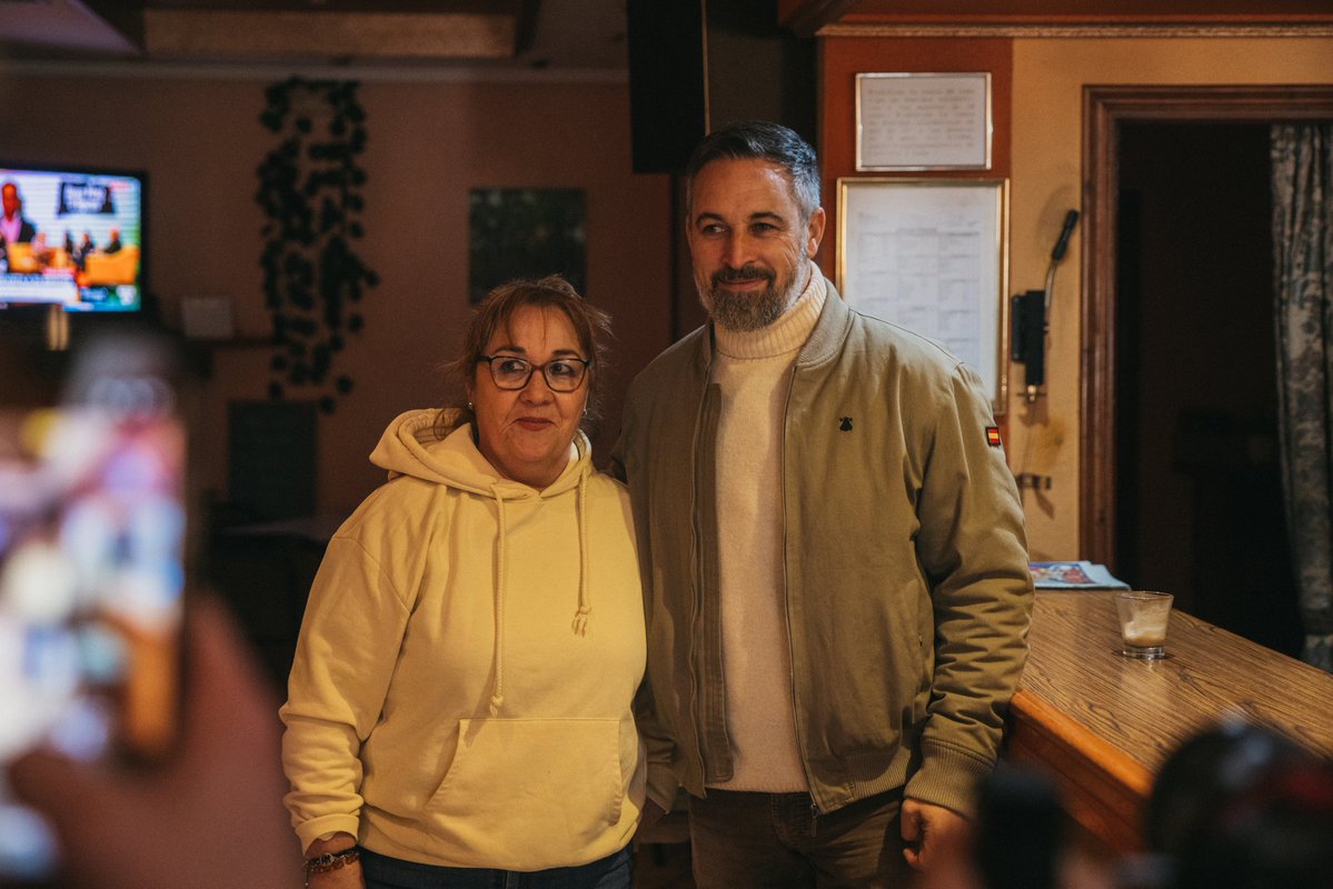 Alto en el camino en SALAS DE LOS INFANTES (Burgos) Pueblo a Pueblo, ciudad a ciudad, continuamos escuchando. #SalasDeLosInfantes