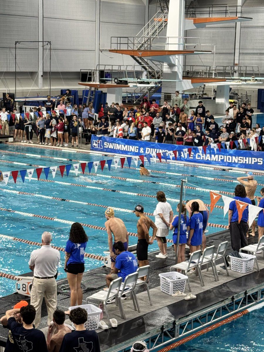 Lloyd Turner tweet media