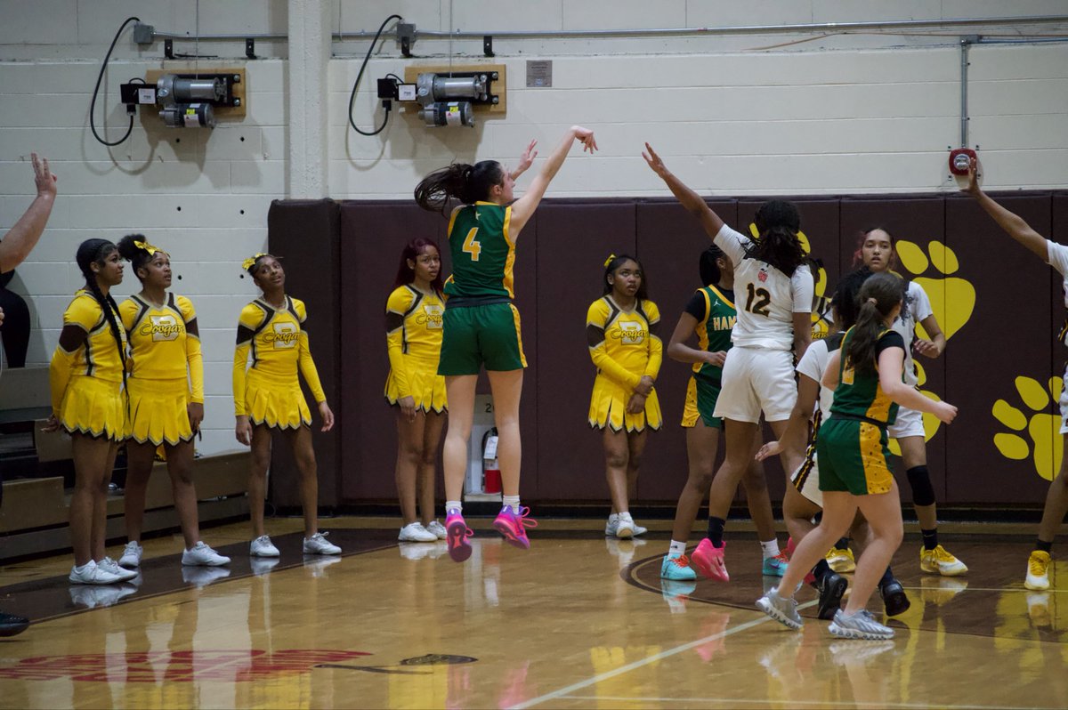 HTHSgbasketball's tweet image. 🚨🔥🔥34 points 🔥🔥🚨
5 Reb/ 5 Ast /3 Stl and a tournament road Win vs a very solid Beechcroft team. @alexisw2026 What a Monster game!! 
@DispatchFrank @angie_saiter @JDabbs86 @twil2323 @PGH_Ohio @270Hoops @BlackiePreps @keith_curry 

#Alexisworld #workethic