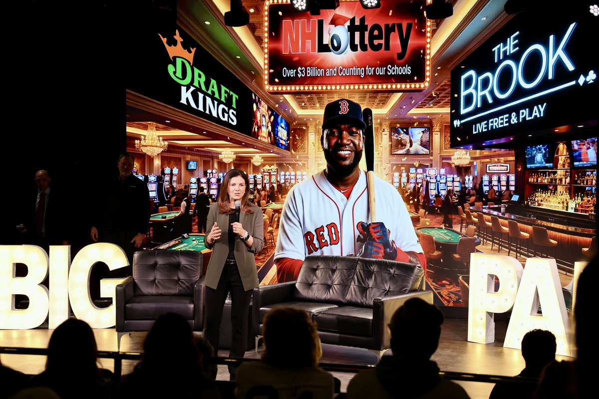 Governor Kelly Ayotte tweet media