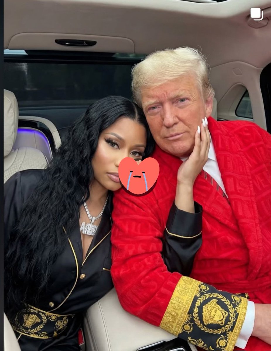 chuckiedollz's tweet photo. @iamcardib 💙💙💙 keep doing your thing.. the only haters you have are a bunch Barbs that are still trying to figure out why their LEADER is sitting with a Person who CAN'T EVEN MAKE AMERICA GREAT AGAIN https://t.co/6xsXuUGGOb