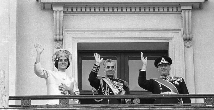 Miyyleo's tweet image. بیاید ی بار دیگه تایم لاینمون قشنگ بشه :))

#KingRezaPahlavi 
#IranMassacre 
#IranRevolution2026