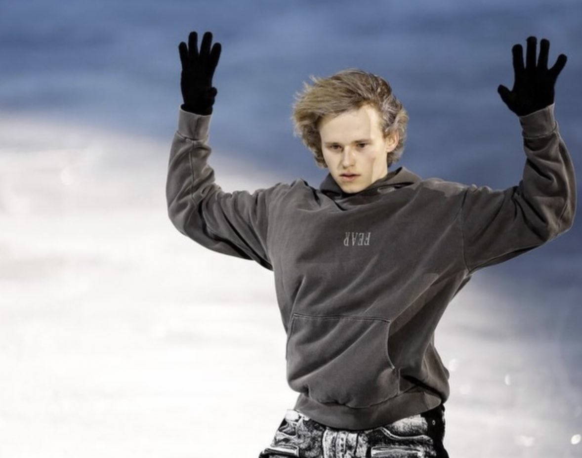 ilia malinin at the rehearsals today for the gala 💗