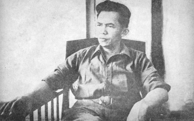Hari ini dalam sejarah, 21 Februari 1949, Tan Malaka meninggal dunia di Selopanggung, Kediri, Jawa Timur. Dia dieksekusi mati oleh Suradi Tekebek  yang diperintahkan oleh Letda Soekotjo dari Batalyon Sikatan, Divisi Brawijaya. 

Pada 1965, ketika menjabat Komandan Korem Surabaya,