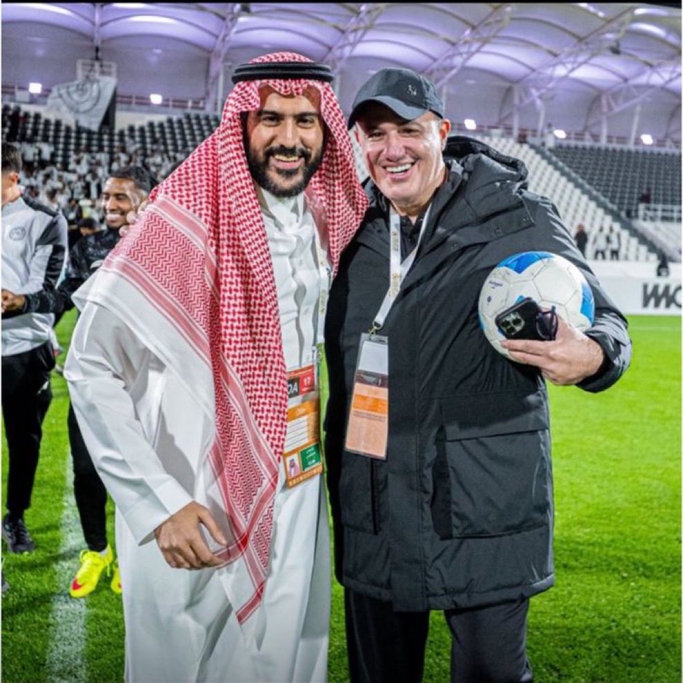 bahr1400's tweet photo. عودة الأستاذ طلال آل الشيخ، والفريق يعيش تحسّنًا ملحوظًا في مستواه ونتائجه، فله جزيل الشكر والتقدير وإن كان الشكر وحده لا يفي بحقه
@Talal_Alshaikh 
 #الشباب https://t.co/tDHn00yjkw