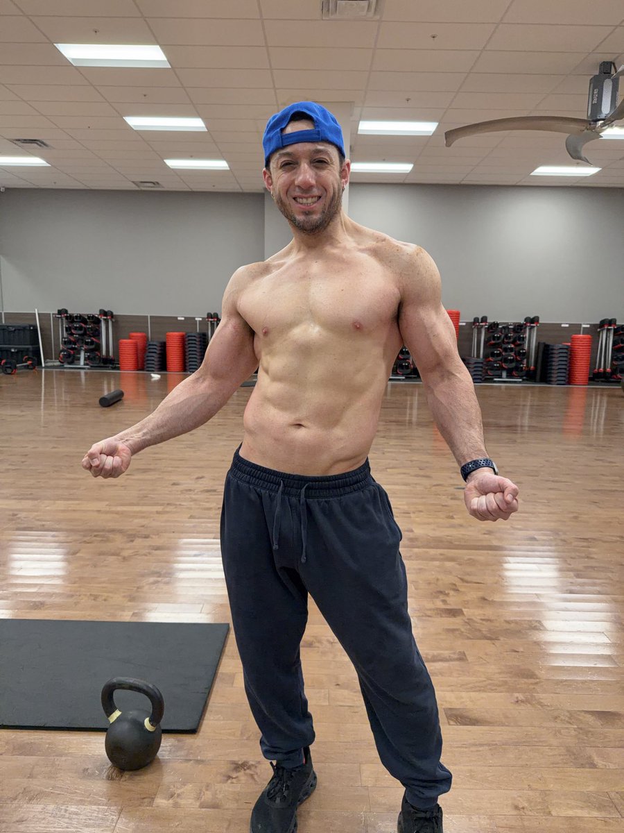 TavFitMusic's tweet photo. Pump Check https://t.co/4cvLVdd66r
