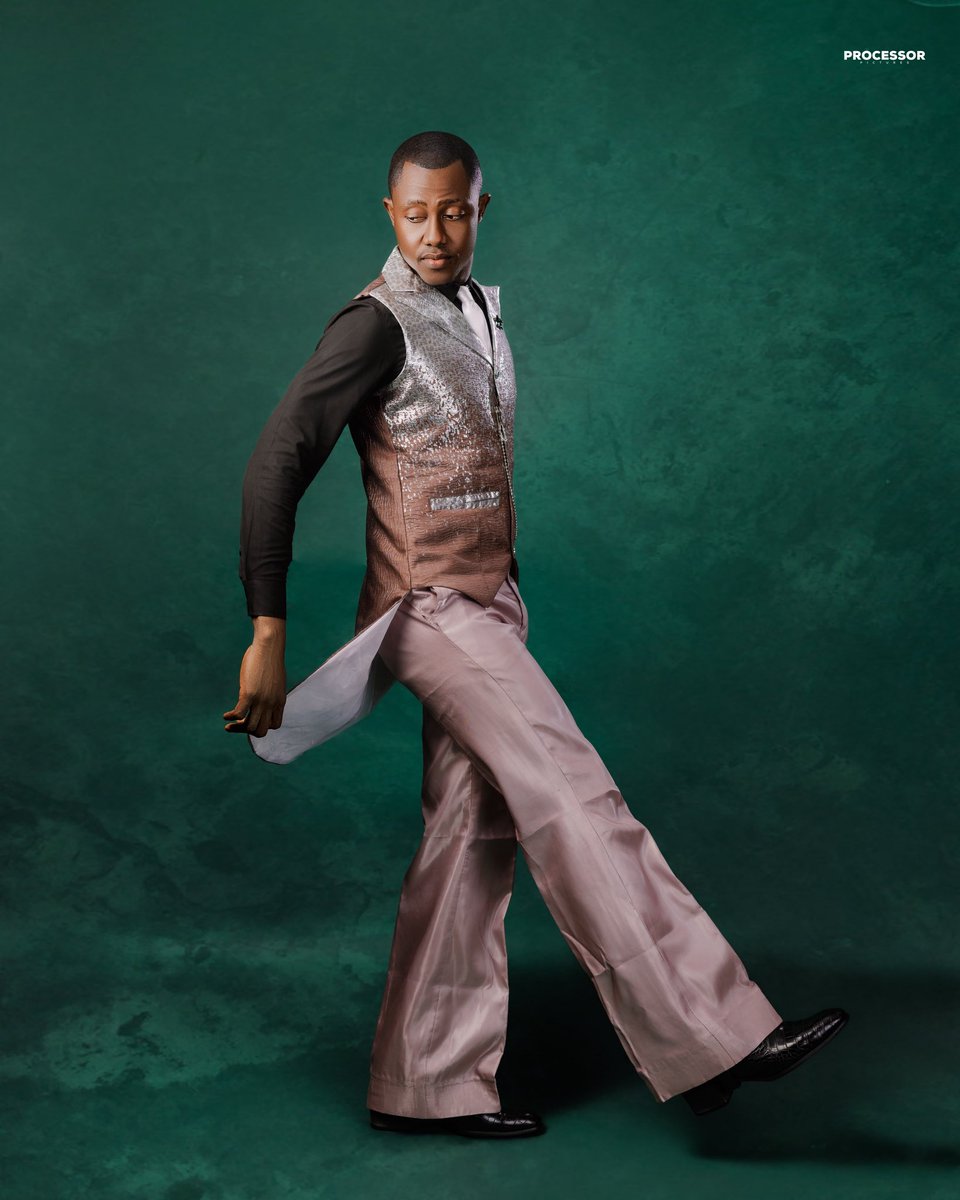flasciousflash's tweet photo. #hismajesty 
FASHION is a way of expressing oneself without the use of words.
#fashion #styleinspo #wayflashstyleupackstyle https://t.co/VB00bCOrfx