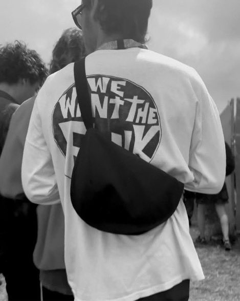 erodarryx's tweet photo. i don’t want to say that larry is real but larry is in fact very much real https://t.co/MhhAyEqjQX