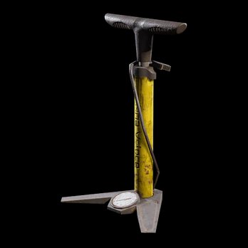 polyplay85's tweet photo. If you and your ARC Raiders crew are in the habit of calling out uncollected loot: Do not accidentally refer to this item as a "Sex Toy".
There will be questions. 😨 https://t.co/KlaZbLkdaM